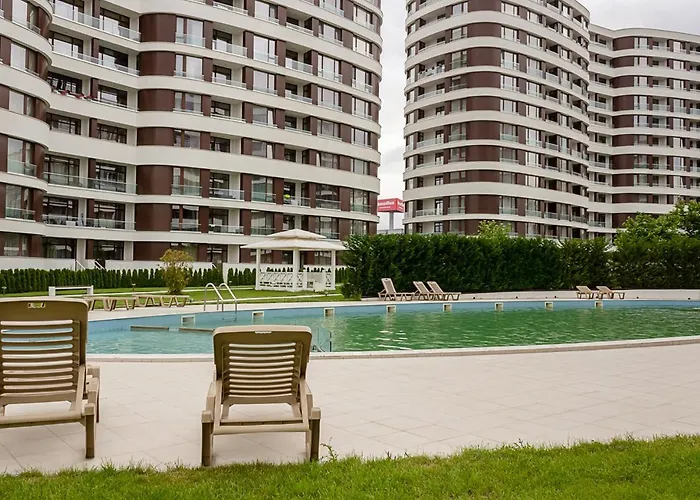 The Residential 1-bd With An Outdoor Thermal Pool By Flat Mаnager